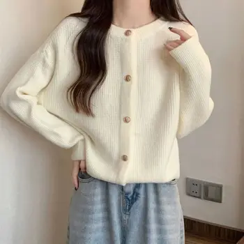 Корейски модерен женски жилетка с кръгло деколте, дълъг ръкав-фенер, свободен обикновен пуловер копчета, сладки вязаный топ, директна доставка на T105